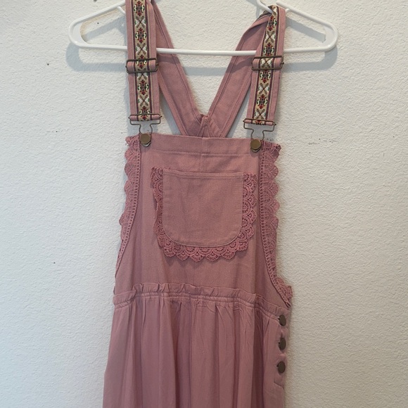 eesome Turkish Rose Wide-Leg Embroidered-Strap Jumpsuit - Picture 6 of 8